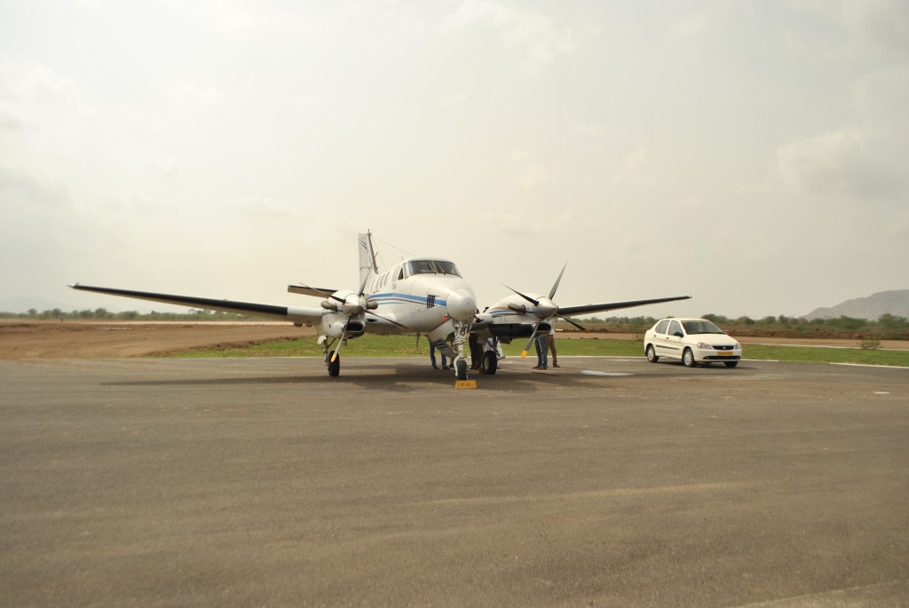 simran-ajmer-taxi-car-rental-hire-cab_123.jpg