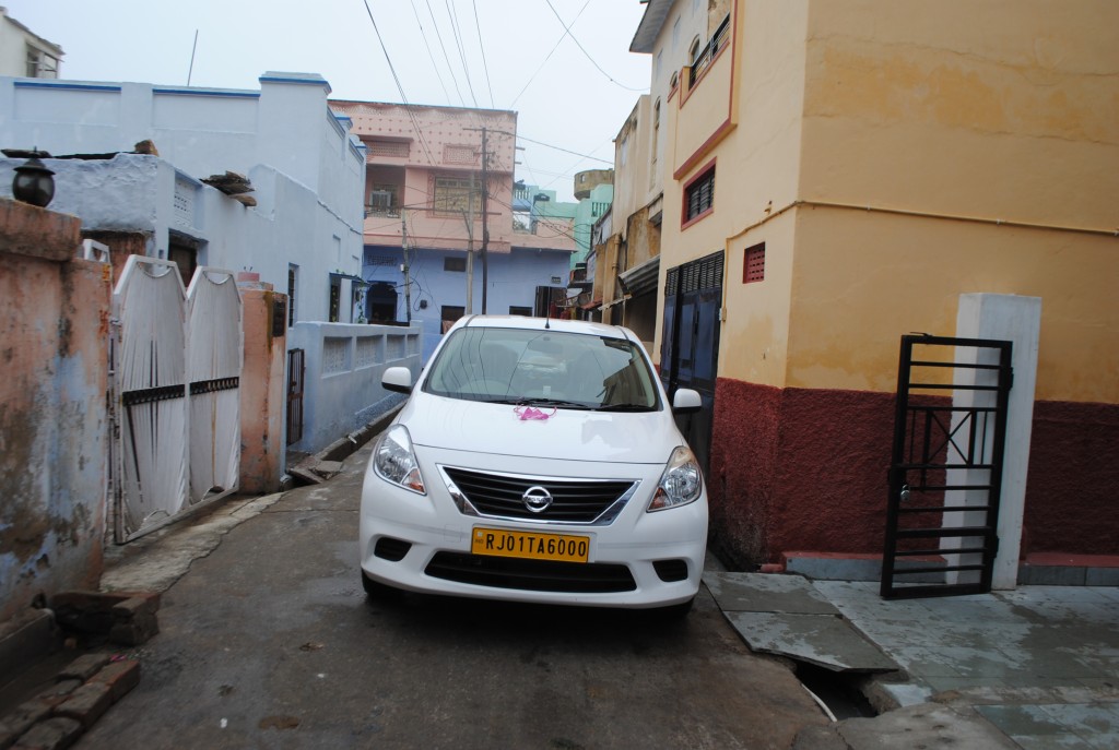 simran-ajmer-taxi-car-rental-hire-cab_130.jpg