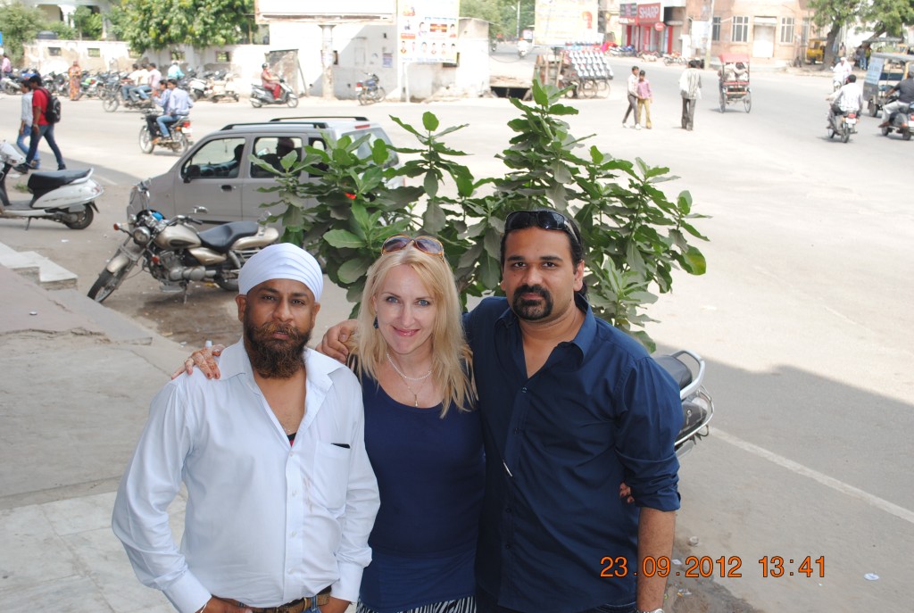 simran-ajmer-taxi-car-rental-hire-cab_87.jpg