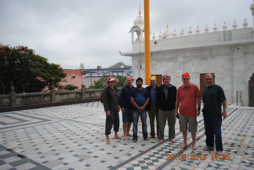 simran-ajmer-taxi-car-rental-hire-cab_93.jpg