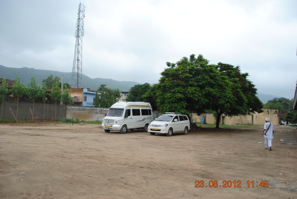 simran-ajmer-taxi-car-rental-hire-cab_96.jpg