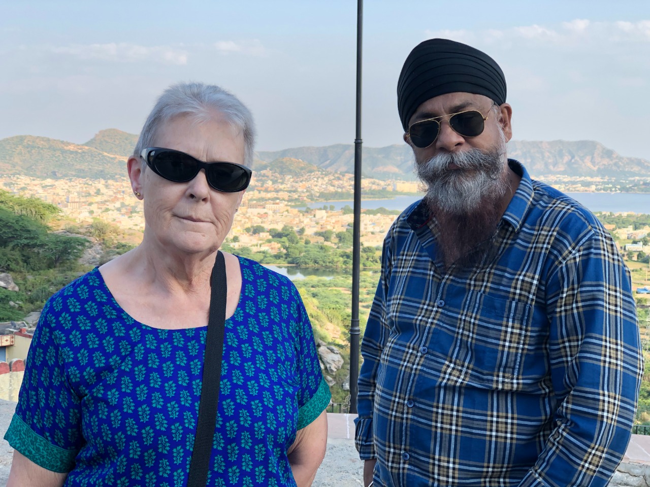 simran-ajmer-taxi-car-rental-hire-cab_42.jpg