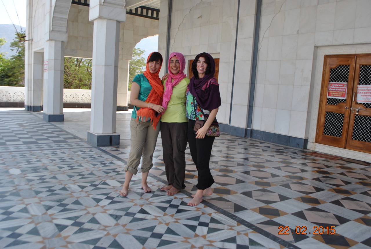 simran-ajmer-taxi-car-rental-hire-cab_42.jpg